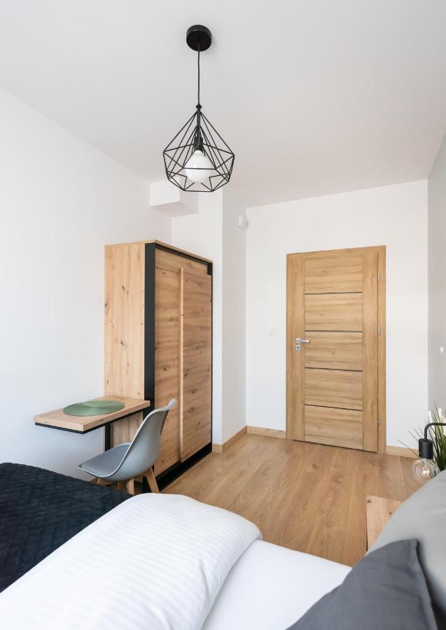 Wola Skwer Happy Apartment Varsóvia Exterior foto